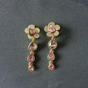 OSCAR DE LA RENTA Gold Floral Teardrop Clip-On Earrings